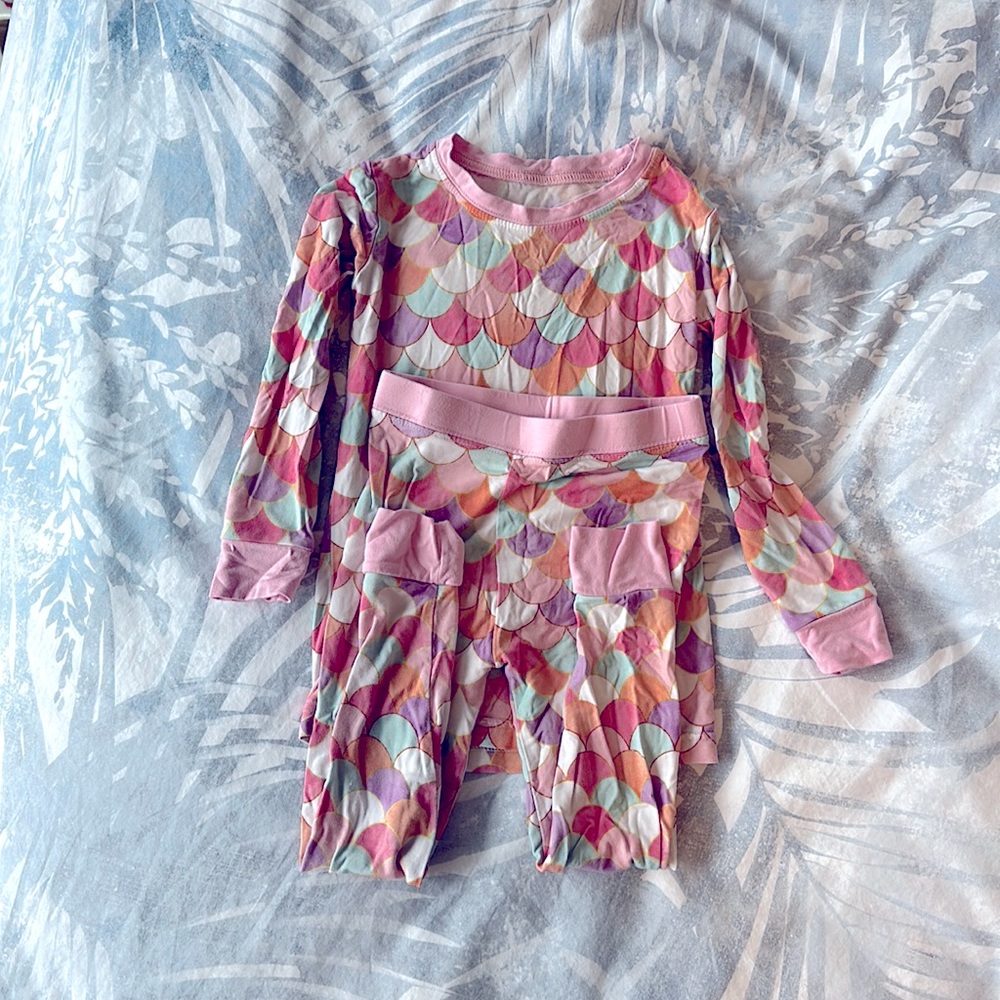 Little sleepies pjs mermaid scale 2T